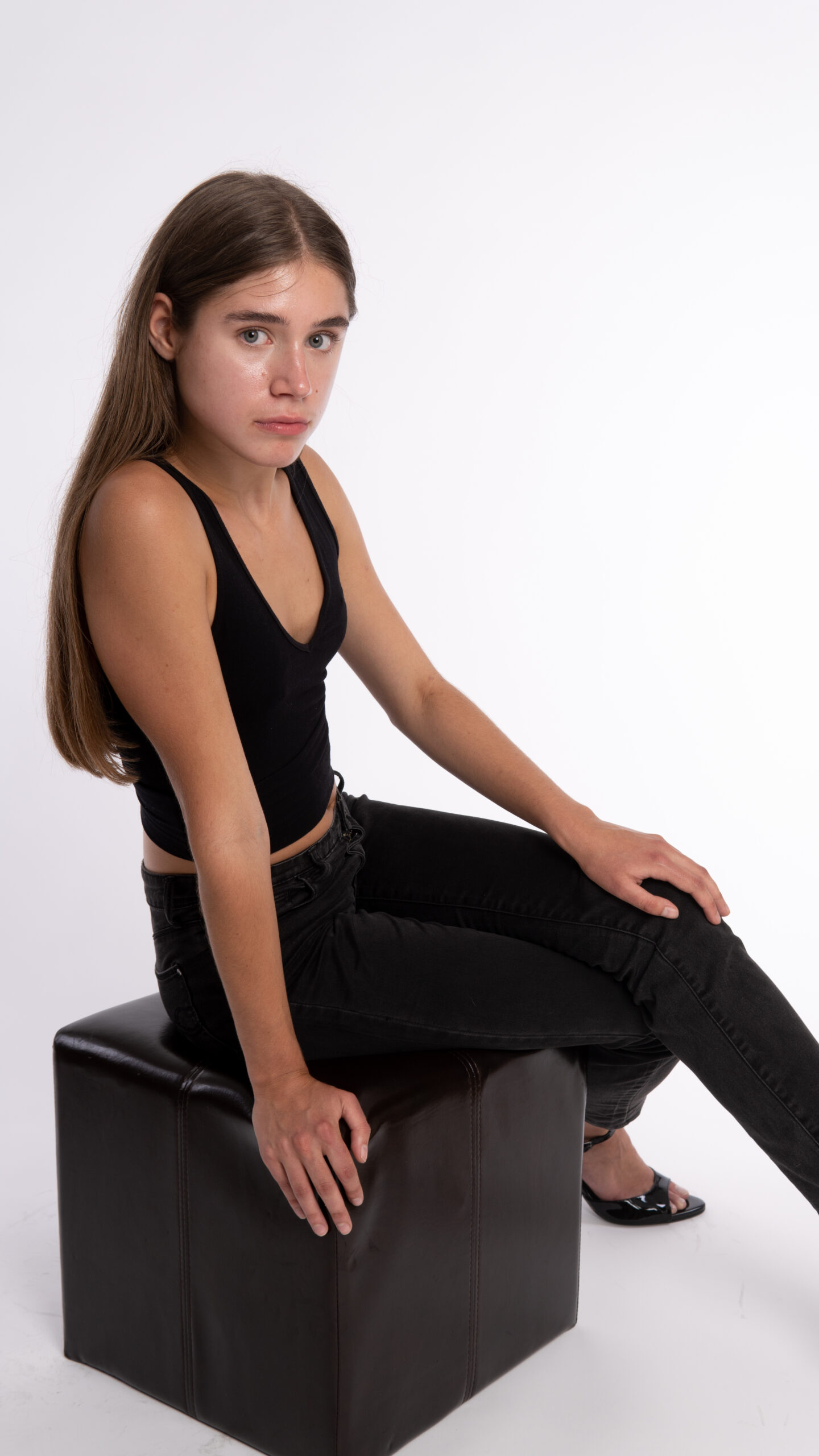 TRW03028